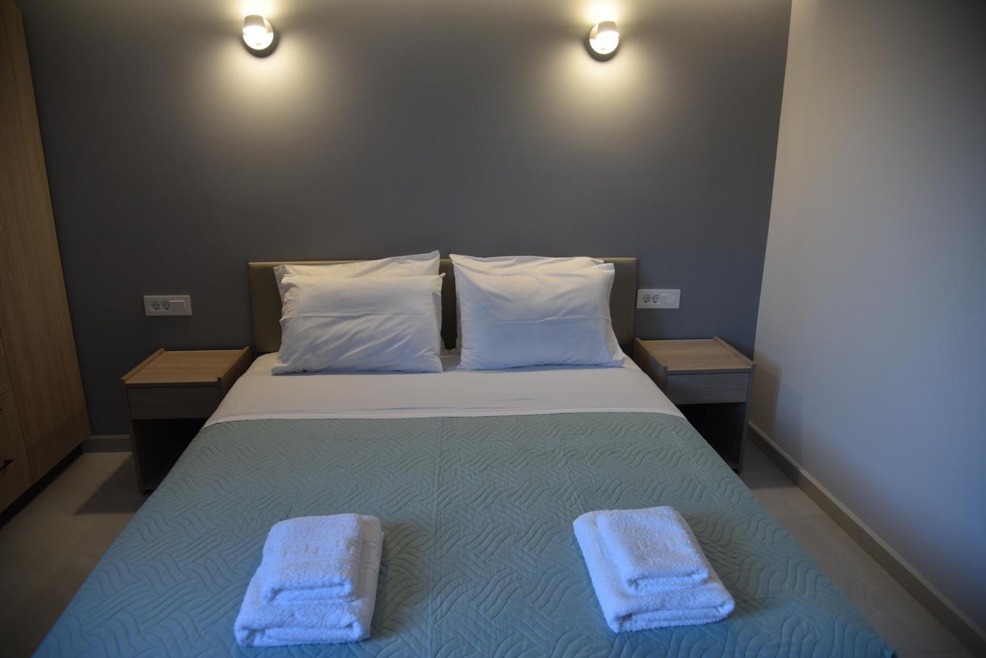 Pirgos Deluxe Apartment - Private Parking كيساموس المظهر الخارجي الصورة