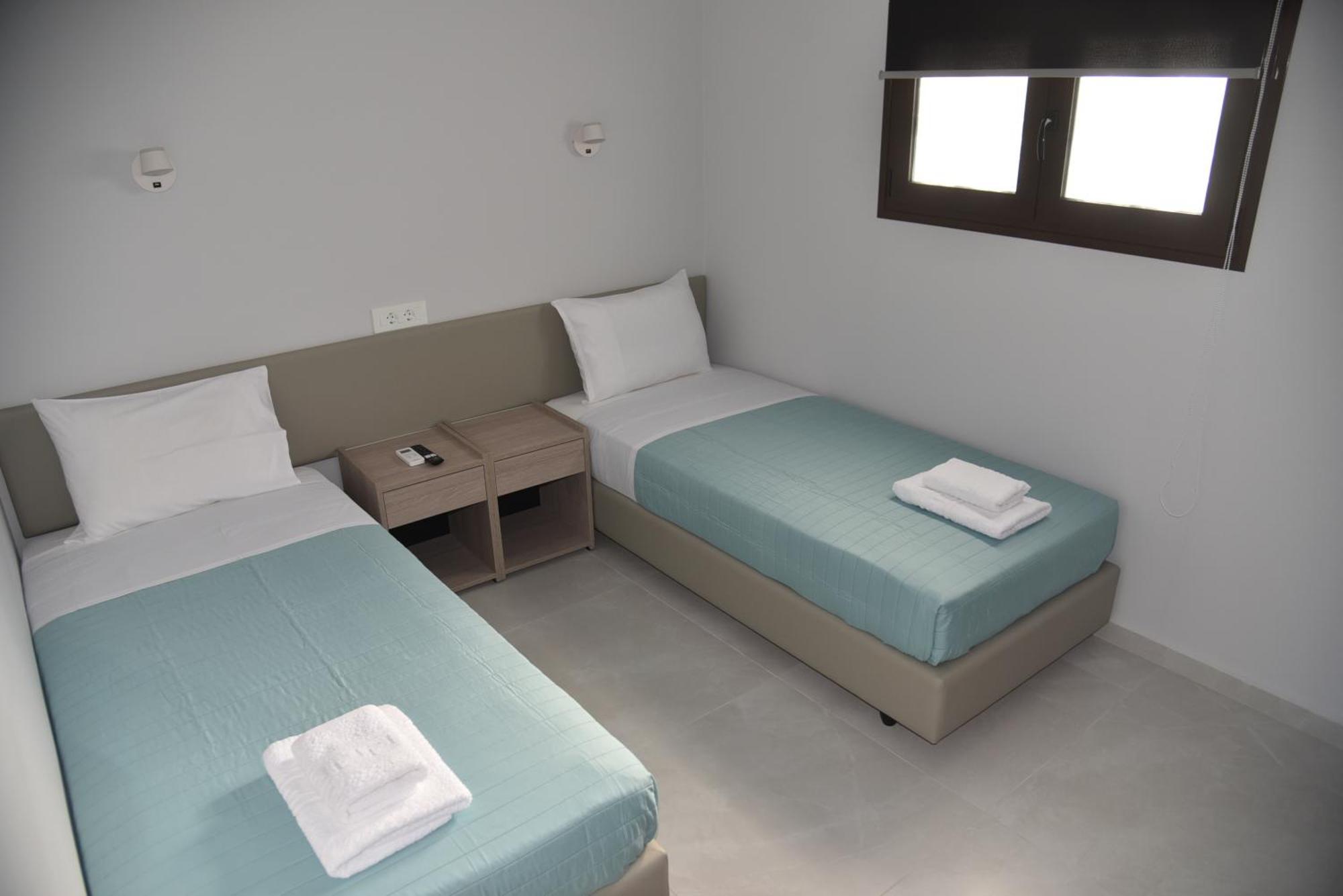Pirgos Deluxe Apartment - Private Parking كيساموس المظهر الخارجي الصورة