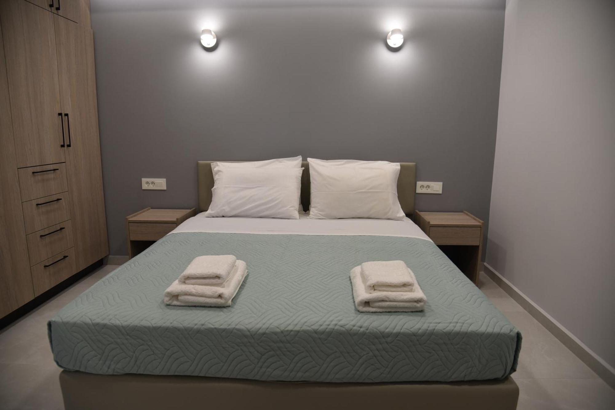 Pirgos Deluxe Apartment - Private Parking كيساموس المظهر الخارجي الصورة