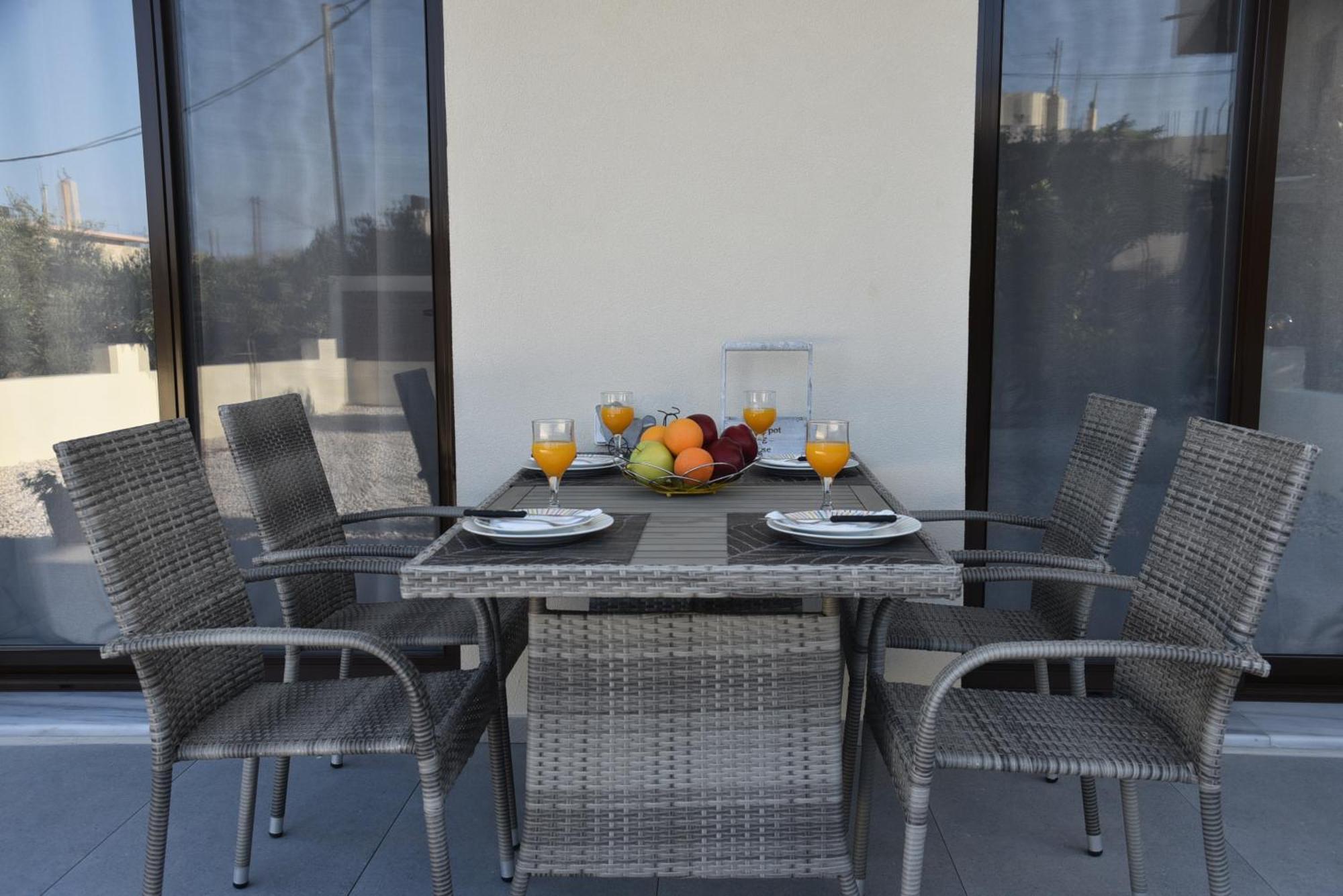 Pirgos Deluxe Apartment - Private Parking كيساموس المظهر الخارجي الصورة