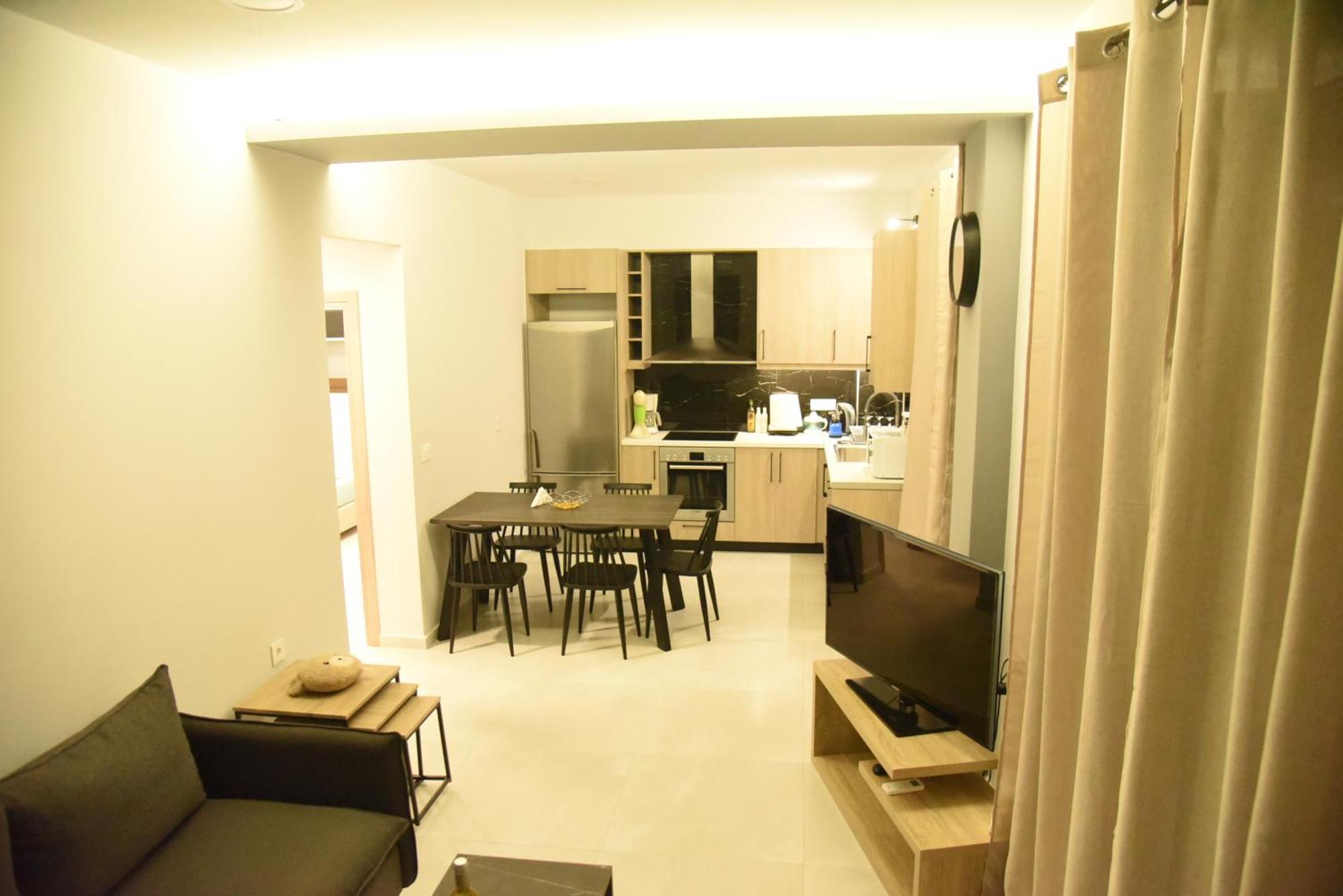 Pirgos Deluxe Apartment - Private Parking كيساموس المظهر الخارجي الصورة